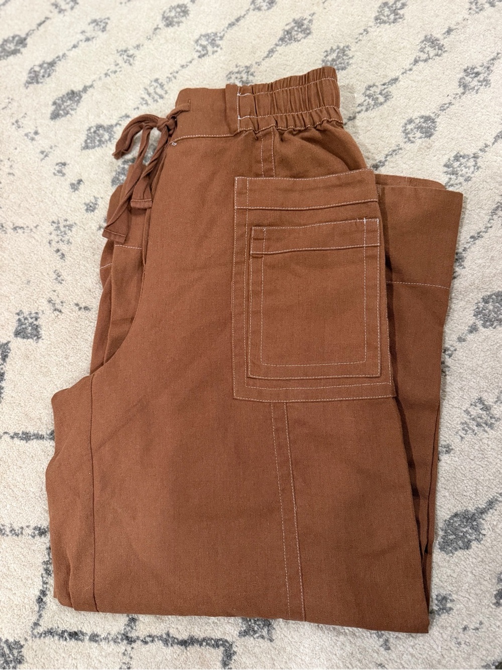 High-Rise Wide-Leg Utility Pants in Brown - Picture 6 of 10